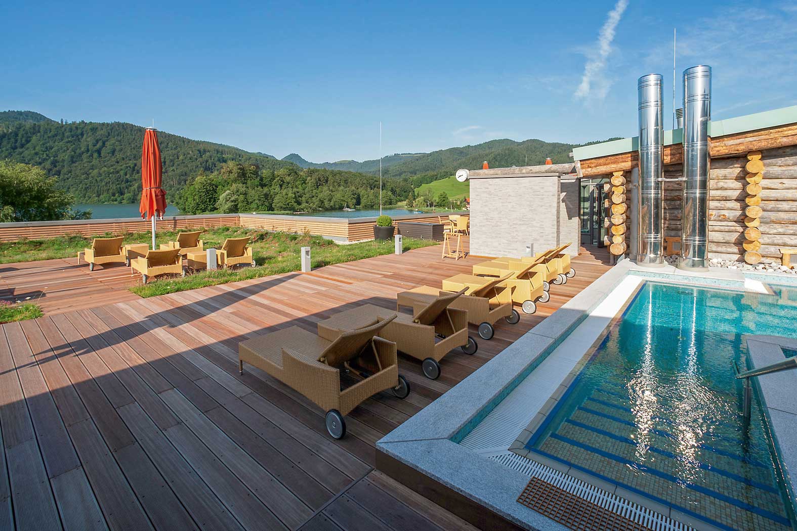 Allesdach Bedachungsgroßhandel Dachbaustoffe Steiermark Österreich Flachdach Rhepanol dauerhaft Hagelschlagbeständig Neubau und Sanierung